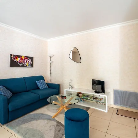 Apartamento T3 Avec Terrasse, Parking, Proche Commerces Et Plages - Centre - Fr-1-319-15 *