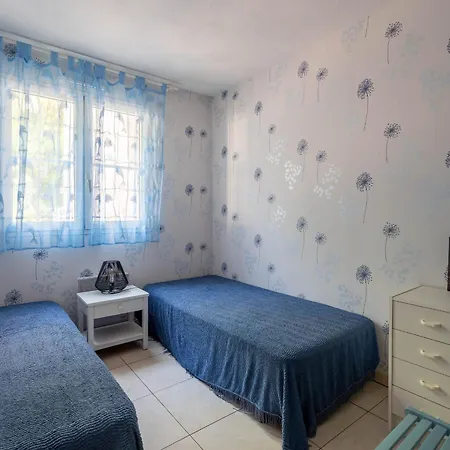 Appartement T3 Avec Terrasse, Parking, Proche Commerces Et Plages - Centre - Fr-1-319-15