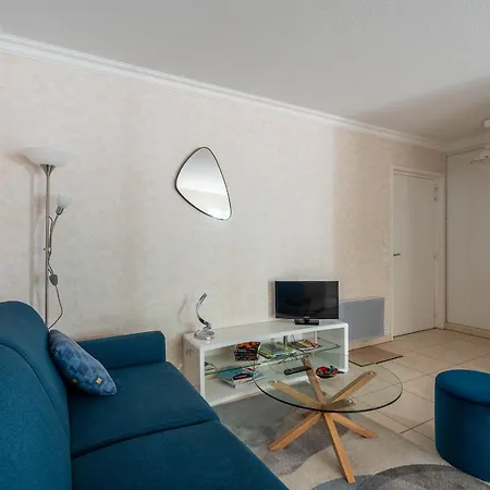 Apartamento T3 Avec Terrasse, Parking, Proche Commerces Et Plages - Centre - Fr-1-319-15 *