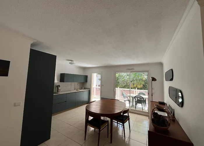 T3 Avec Terrasse, Parking, Proche Commerces Et Plages - Centre - Fr-1-319-15 아파트